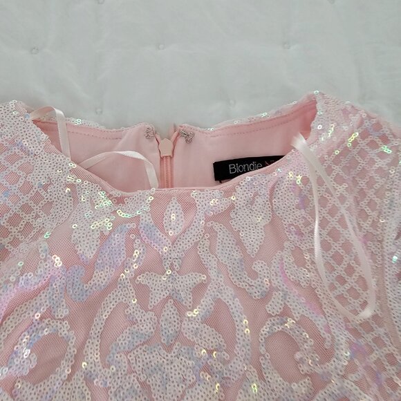 Blondie nites pink iridescent feathers dress - Picture 2 of 4